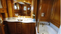 Gardenia -  Bathroom